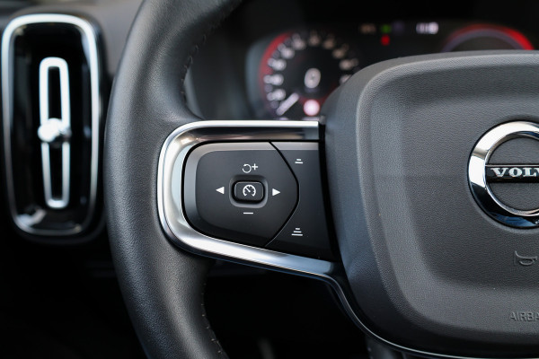 Volvo XC40 1.5 T5 Recharge R-Design | PANO | H&K | MEMORY | 360 | DODE HOEK | KEYLESS | ELEK TREKHAAK |