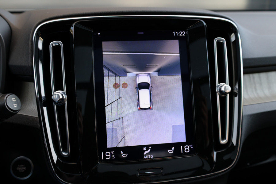 Volvo XC40 1.5 T5 Recharge R-Design | PANO | H&K | MEMORY | 360 | DODE HOEK | KEYLESS | ELEK TREKHAAK |