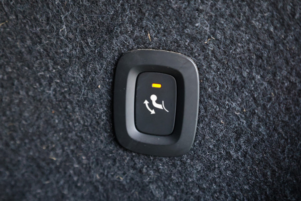 Volvo XC40 1.5 T5 Recharge R-Design | PANO | H&K | MEMORY | 360 | DODE HOEK | KEYLESS | ELEK TREKHAAK |