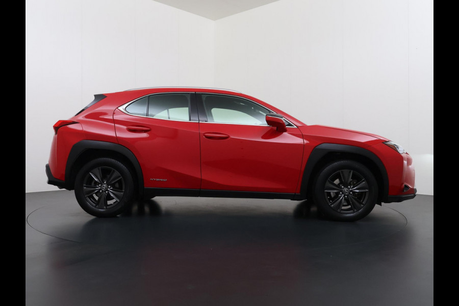Lexus UX 250h Business Line | RIJKLAARPRIJS incl. 12mnd BOVAG GARANTIE