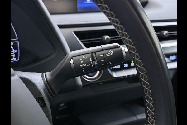 Lexus UX 250h Business Line | RIJKLAARPRIJS incl. 12mnd BOVAG GARANTIE