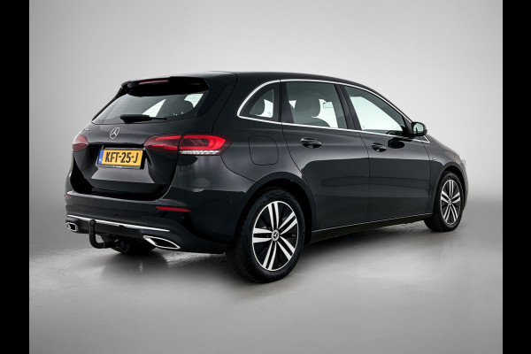 Mercedes-Benz B-Klasse 250 e Plug-In Hybride Trekhaak | Parkeerpakket met achteruitrijcamera | Ledkoplampen | Easy Pack Achterklep | Stoelverwarming. Inclusief 24 maanden MB Certified garantie voor Europa.