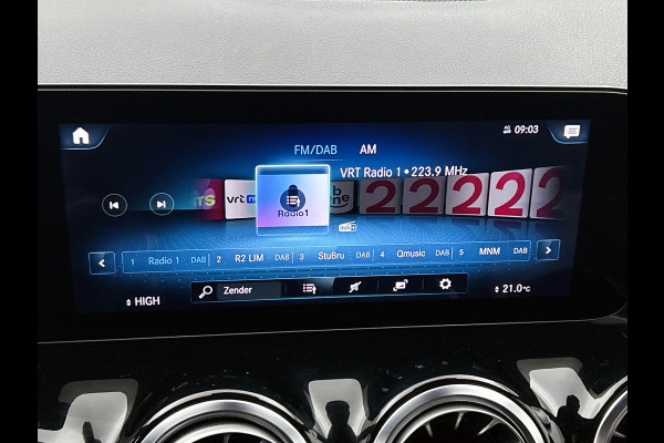 Mercedes-Benz B-Klasse 250 e Plug-In Hybride Trekhaak | Parkeerpakket met achteruitrijcamera | Ledkoplampen | Easy Pack Achterklep | Stoelverwarming. Inclusief 24 maanden MB Certified garantie voor Europa.