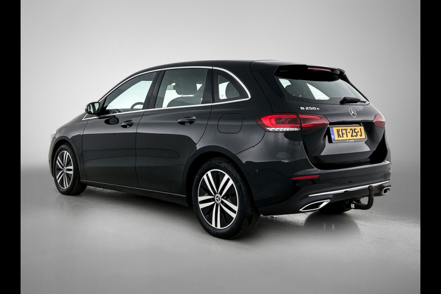 Mercedes-Benz B-Klasse 250 e Plug-In Hybride Trekhaak | Parkeerpakket met achteruitrijcamera | Ledkoplampen | Easy Pack Achterklep | Stoelverwarming. Inclusief 24 maanden MB Certified garantie voor Europa.