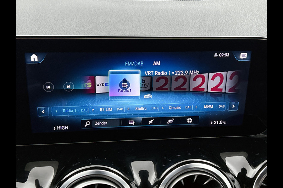 Mercedes-Benz B-Klasse 250 e Plug-In Hybride Trekhaak | Parkeerpakket met achteruitrijcamera | Ledkoplampen | Easy Pack Achterklep | Stoelverwarming. Inclusief 24 maanden MB Certified garantie voor Europa.