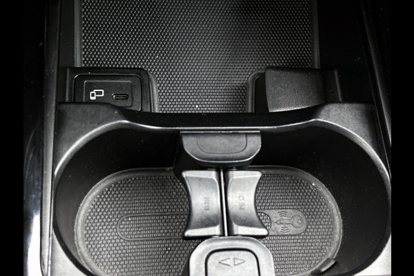 Mercedes-Benz B-Klasse 250 e Plug-In Hybride Trekhaak | Parkeerpakket met achteruitrijcamera | Ledkoplampen | Easy Pack Achterklep | Stoelverwarming. Inclusief 24 maanden MB Certified garantie voor Europa.