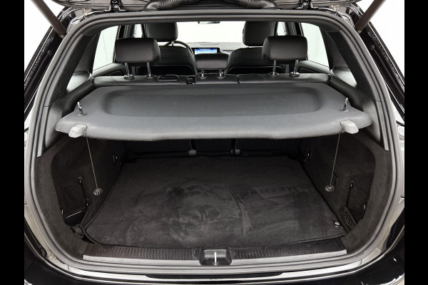 Mercedes-Benz B-Klasse 250 e Plug-In Hybride Trekhaak | Parkeerpakket met achteruitrijcamera | Ledkoplampen | Easy Pack Achterklep | Stoelverwarming. Inclusief 24 maanden MB Certified garantie voor Europa.