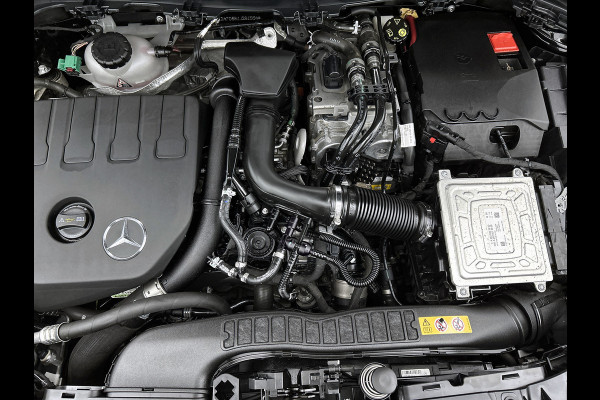 Mercedes-Benz B-Klasse 250 e Plug-In Hybride Trekhaak | Parkeerpakket met achteruitrijcamera | Ledkoplampen | Easy Pack Achterklep | Stoelverwarming. Inclusief 24 maanden MB Certified garantie voor Europa.