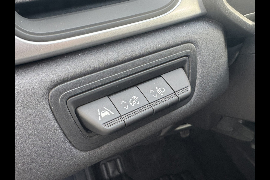 Renault Captur 1.3 TCe 140 Automaat Navigatie Carplay Cruise Verwarmde stoelen Pdc All season