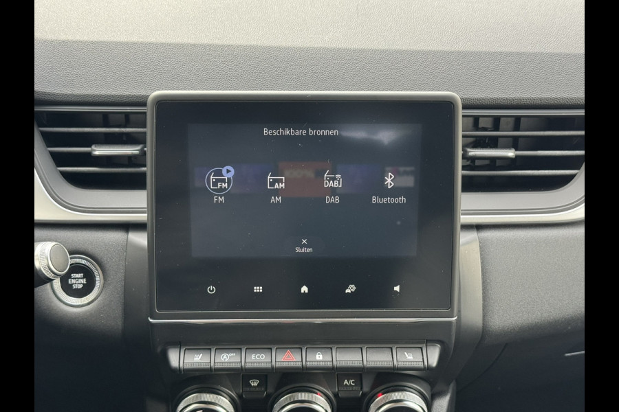 Renault Captur 1.3 TCe 140 Automaat Navigatie Carplay Cruise Verwarmde stoelen Pdc All season