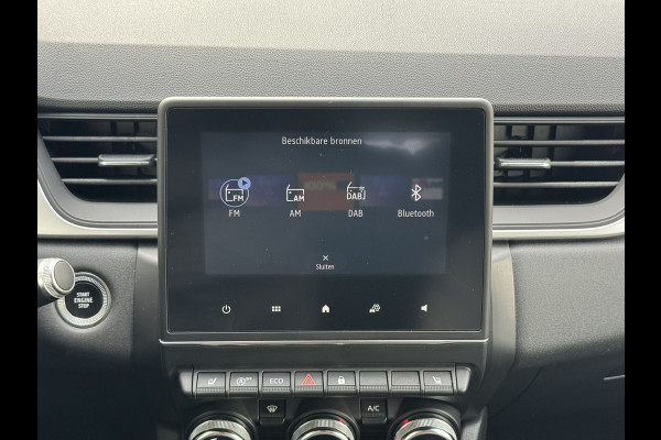 Renault Captur 1.3 TCe 140 Automaat Navigatie Carplay Cruise Verwarmde stoelen Pdc All season