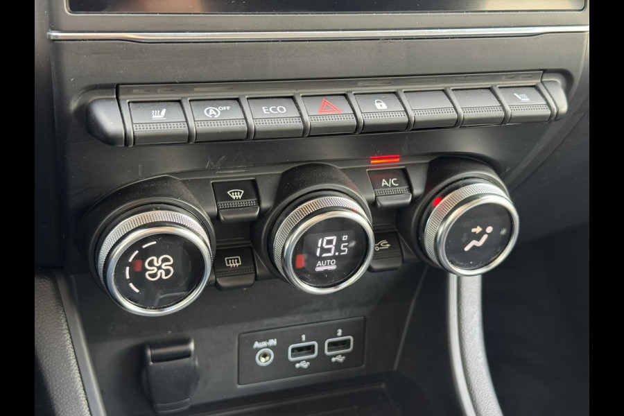 Renault Captur 1.3 TCe 140 Automaat Navigatie Carplay Cruise Verwarmde stoelen Pdc All season