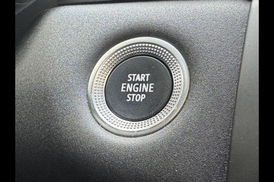 Renault Captur 1.3 TCe 140 Automaat Navigatie Carplay Cruise Verwarmde stoelen Pdc All season