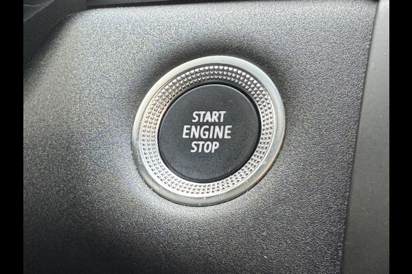 Renault Captur 1.3 TCe 140 Automaat Navigatie Carplay Cruise Verwarmde stoelen Pdc All season