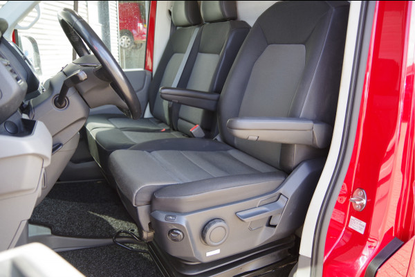 Volkswagen Crafter 35 2.0 TDI L3H3 177PK AUT. LED, TREKHAAK, GEV. ERGO ACTIVE STOEL, ADAPT. CRUISE, STOELVERWARMING, STUUR VERWARMING, STANDKACHEL,