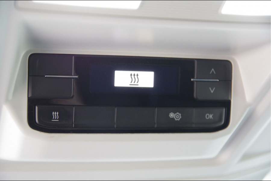 Volkswagen Crafter 35 2.0 TDI L3H3 177PK AUT. LED, TREKHAAK, GEV. ERGO ACTIVE STOEL, ADAPT. CRUISE, STOELVERWARMING, STUUR VERWARMING, STANDKACHEL,