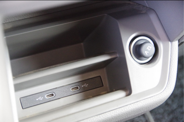 Volkswagen Crafter 35 2.0 TDI L3H3 177PK AUT. LED, TREKHAAK, GEV. ERGO ACTIVE STOEL, ADAPT. CRUISE, STOELVERWARMING, STUUR VERWARMING, STANDKACHEL,