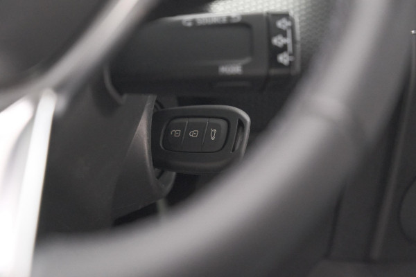 Renault Clio TCe 90 Equilibre | Parkeersensoren | Apple Carplay | Cruise Control | Airco