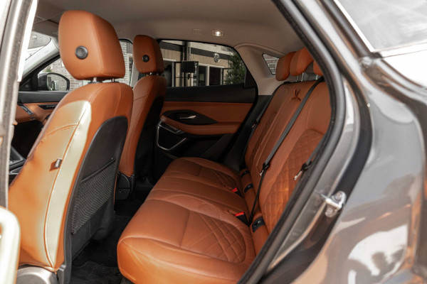 Jaguar E-Pace 2.0 P250 AWD HSE 250 PK Trekhaak Meridian Keyless Camera Leder Memory 21''