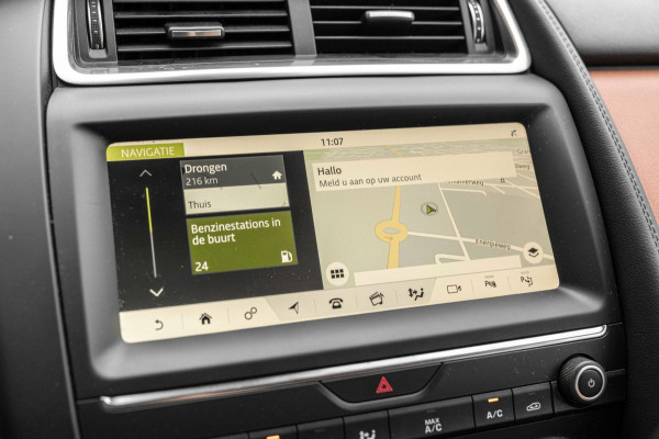 Jaguar E-Pace 2.0 P250 AWD HSE 250 PK Trekhaak Meridian Keyless Camera Leder Memory 21''