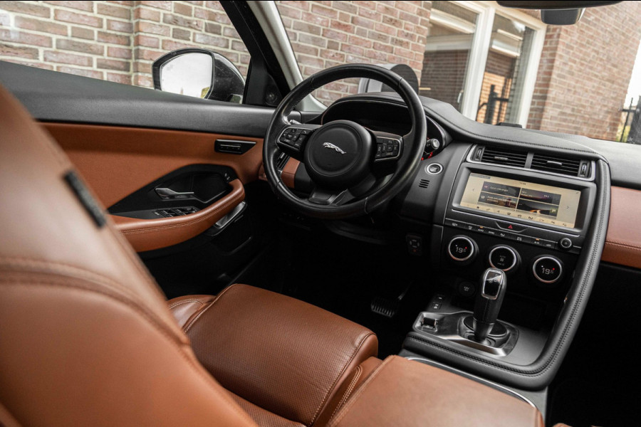 Jaguar E-Pace 2.0 P250 AWD HSE 250 PK Trekhaak Meridian Keyless Camera Leder Memory 21''