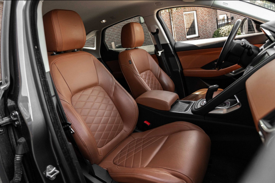 Jaguar E-Pace 2.0 P250 AWD HSE 250 PK Trekhaak Meridian Keyless Camera Leder Memory 21''