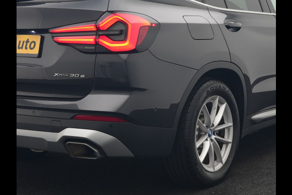 BMW X3 xDrive30e High Executive FACELIFT PHEV 293pk | Trekhaak Af Fabriek | Head Up | Camera | Harman / Kardon | Lederen Sportstoelen Memory & Ventilatie | Keyless | Blis | Stoelen & Stuur Verwarmd | Apple Carplay | Navigatie | DAB | Plug In Hybrid |