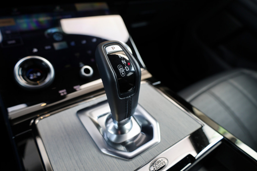 Land Rover Range Rover Evoque 1.5 P300e AWD R-Dynamic HSE | BTW! | PANO | MERIDIAN | 360 | KEYLESS | DIGITAL DASH | STUUR/STOEL0VERW | MEMORY | ACC |