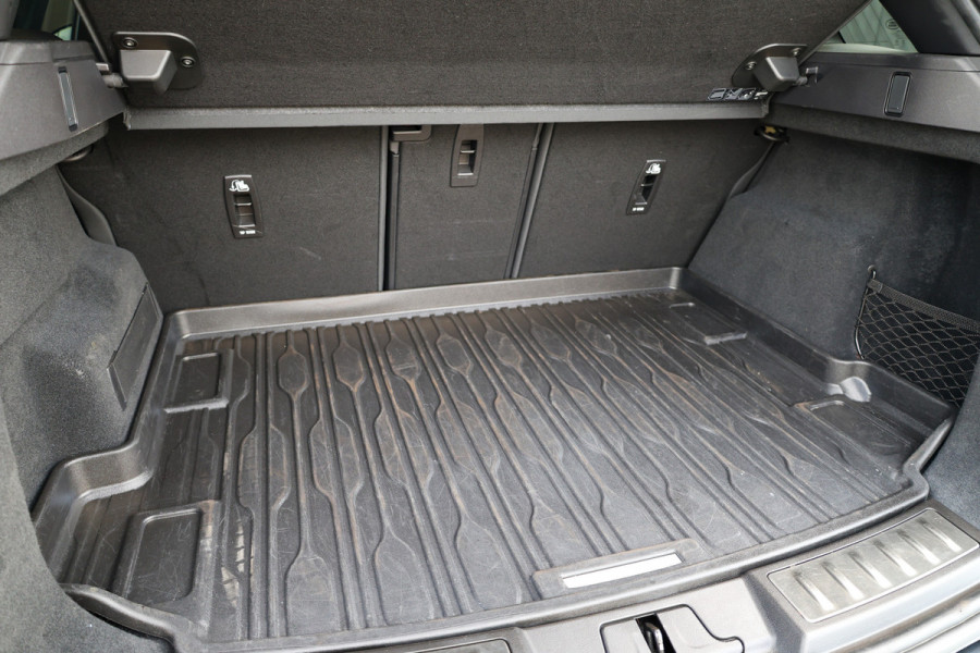 Land Rover Range Rover Evoque 1.5 P300e AWD R-Dynamic HSE | BTW! | PANO | MERIDIAN | 360 | KEYLESS | DIGITAL DASH | STUUR/STOEL0VERW | MEMORY | ACC |