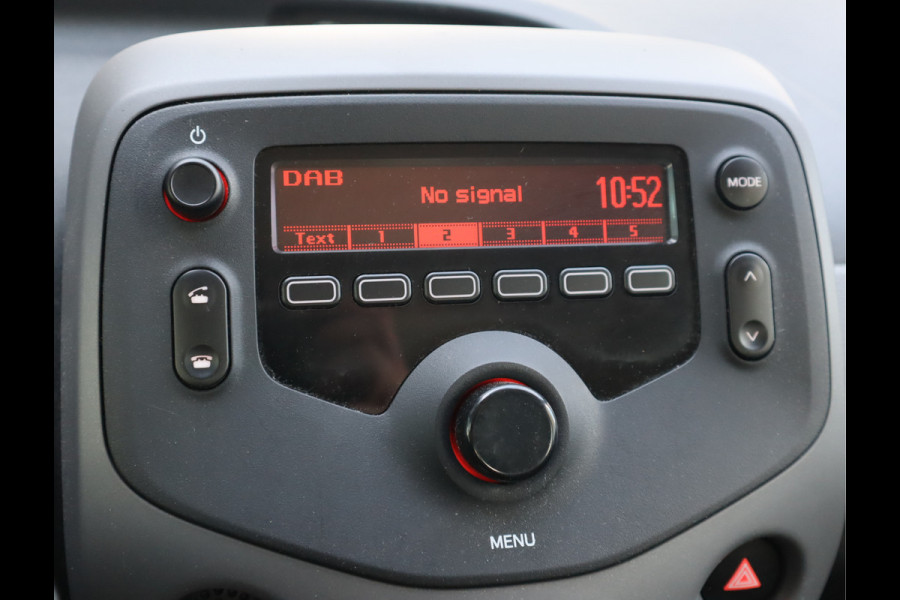 Peugeot 108 1.0 e-VTi Active Airco / Elekramen / Bluetooth / Stuurbekr / All-season banden Voldoende Apk