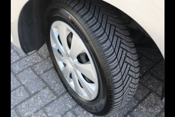 Peugeot 108 1.0 e-VTi Active Airco / Elekramen / Bluetooth / Stuurbekr / All-season banden Voldoende Apk