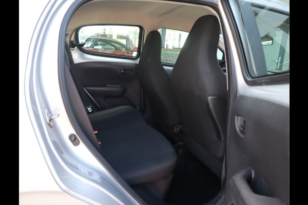 Peugeot 108 1.0 e-VTi Active Airco / Elekramen / Bluetooth / Stuurbekr / All-season banden Voldoende Apk