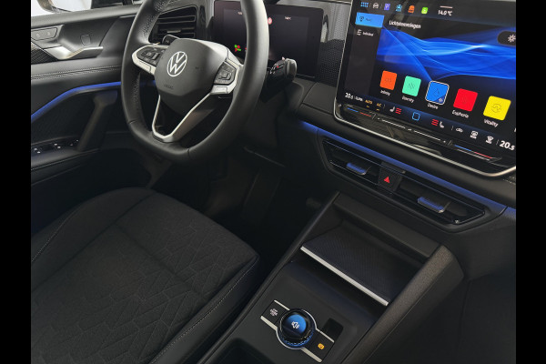 Volkswagen Tiguan 1.5 eTSI 150PK DSG ✅ NIEUWE AUTO✅ TREKHAAK IQ.LED CARPLAY NAVI ELEK.KLEP STOEL/STUUR VERW LED 10/2025 BENZINE ✅Top Auto's Wijchen , 30 Jaar Specialist in Volkswagen  : Alle Type's : R-Line Edition / Style / First Edition / Highline / Life , Zowel PHEV / HEV / MHEV / Benzine ✅
