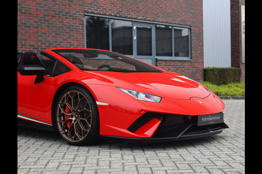 Lamborghini Huracan 5.2 V10 Performante Spyder | Misano Red - Sensonum