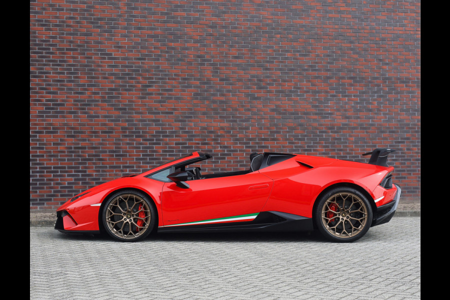 Lamborghini Huracan 5.2 V10 Performante Spyder | Misano Red - Sensonum