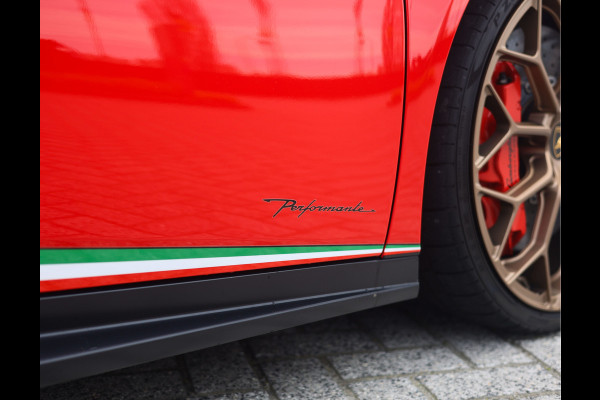 Lamborghini Huracan 5.2 V10 Performante Spyder | Misano Red - Sensonum