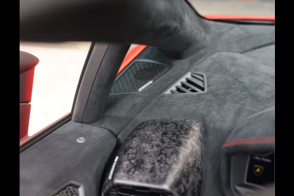 Lamborghini Huracan 5.2 V10 Performante Spyder | Misano Red - Sensonum