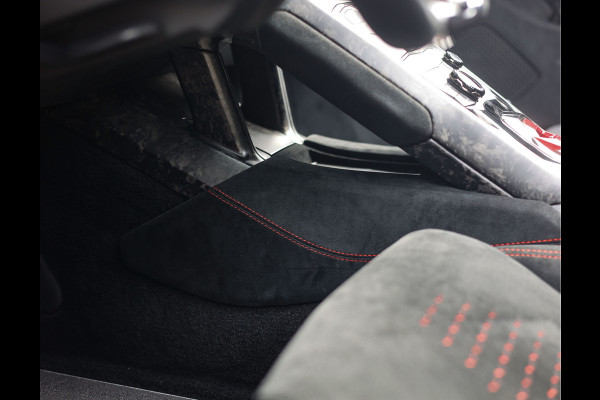 Lamborghini Huracan 5.2 V10 Performante Spyder | Misano Red - Sensonum