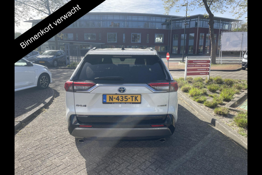Toyota RAV4 2.5 Hybrid AWD Bi-Tone | 1650 KG trekgewicht | JBL Audio | navigatie | 360° camera | Stuur-/Stoelverwarming | Dodehoek detectie