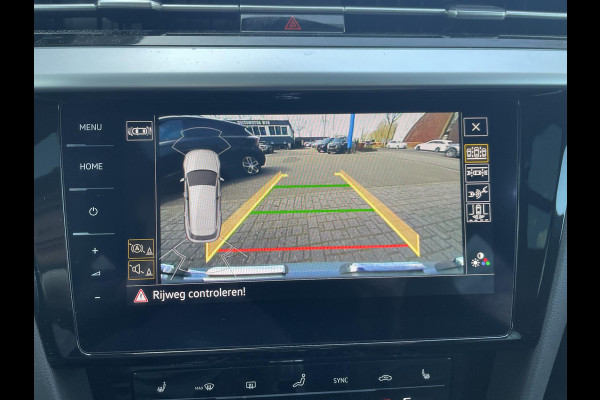 Volkswagen Arteon Shooting Brake 1.4 TSI eHybrid R-Line BINNEN + BUITEN PANO| NAPPALEDER SPORTSTOELEN| ELEK. STOEL MET MEMORY| ELEK. ACHTERKLEP| ACHTERBANK VERWARMD| CAMERA| STOELVERWARMING| CARPLAY| DODE HOEK SENSOR