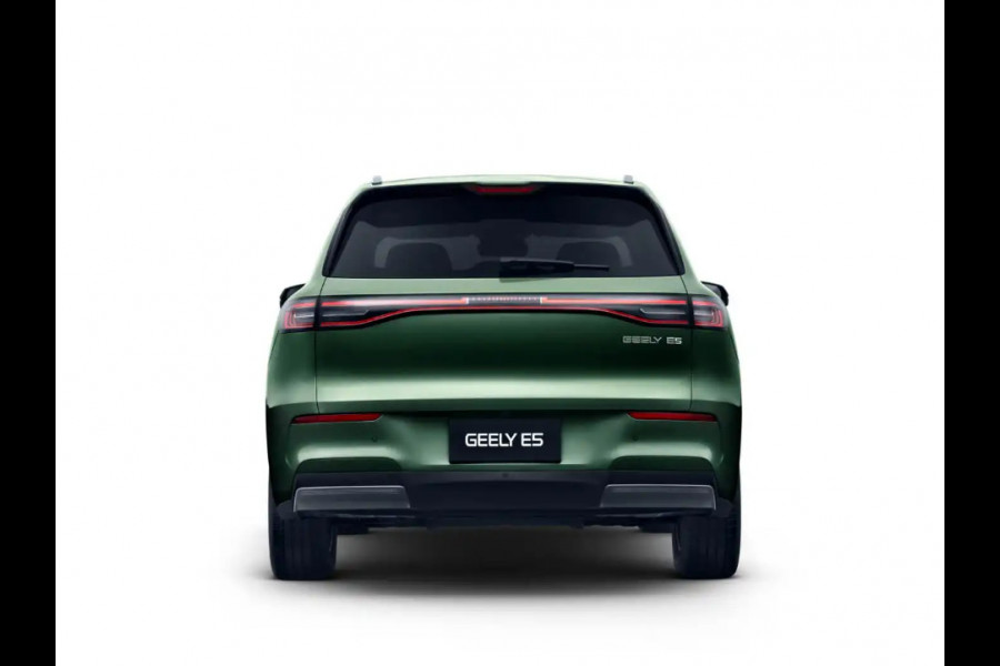 GEELY E5 Max+ 68 kWh | Panoramadak | Memoryseats | Flyme Audio | Stoelen voor & achter verwarmbaar | Warmtepomp | 360 Camera |