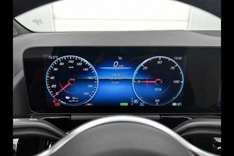 Mercedes-Benz EQA 250 Business Solution Luxury 67 kWh Panoramadak | Lichtmetalen velgen | donkerglas vanaf B style | Navigatie | Parking support | Inclusief 24 maanden MB Certified garantie voor Europa.