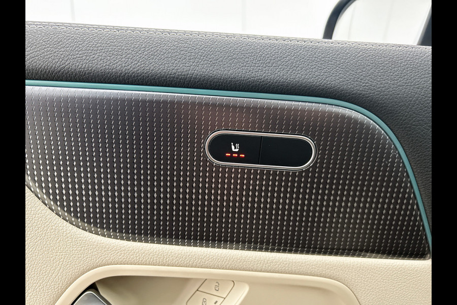 Mercedes-Benz EQA 250 Business Solution Luxury 67 kWh Panoramadak | Lichtmetalen velgen | donkerglas vanaf B style | Navigatie | Parking support | Inclusief 24 maanden MB Certified garantie voor Europa.