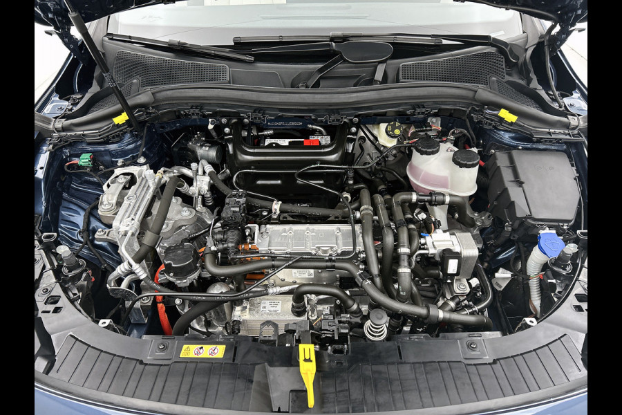 Mercedes-Benz EQA 250 Business Solution Luxury 67 kWh Panoramadak | Lichtmetalen velgen | donkerglas vanaf B style | Navigatie | Parking support | Inclusief 24 maanden MB Certified garantie voor Europa.