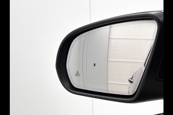 Mercedes-Benz EQA 250 Business Solution Luxury 67 kWh Panoramadak | Lichtmetalen velgen | donkerglas vanaf B style | Navigatie | Parking support | Inclusief 24 maanden MB Certified garantie voor Europa.