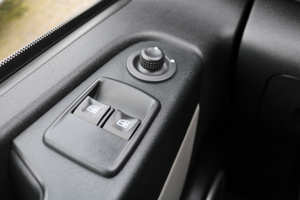 Nissan NV300 1.6 dCi 125pk DC Airco Navigatie Camera Leer