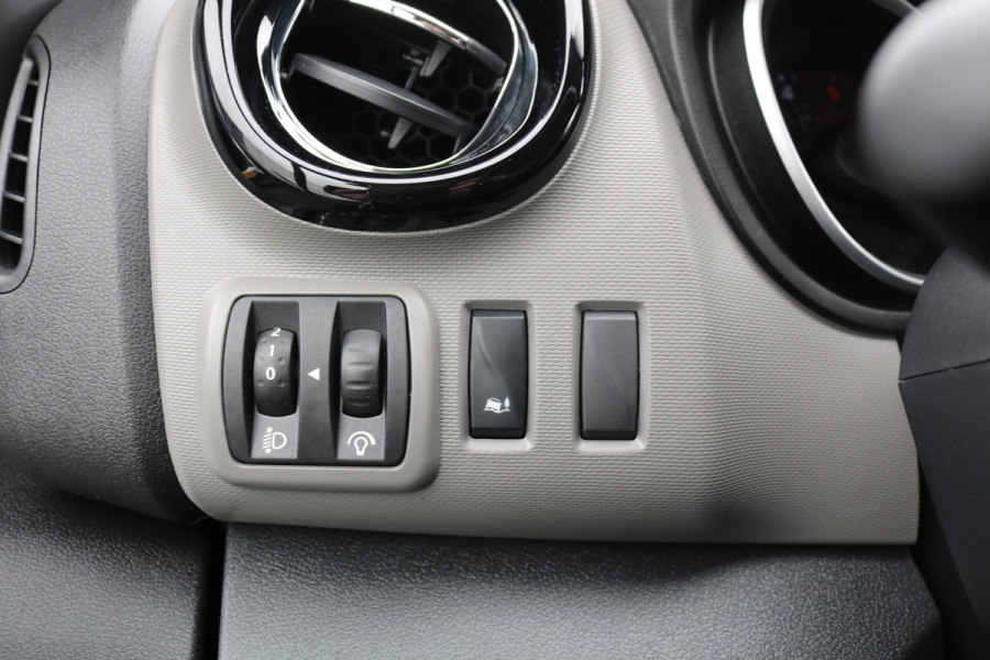 Nissan NV300 1.6 dCi 125pk DC Airco Navigatie Camera Leer