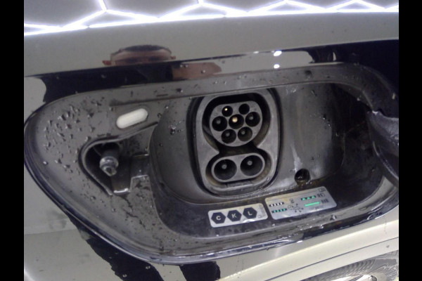 Volkswagen ID.4 Pro 77 kWh | 118.000 KM | SOH 97,9% | Trekhaak | Warmtepomp | WORDT VERWACHT!