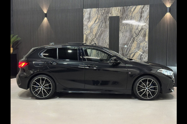 BMW 1-serie 118i M Sport|PANO|SFEER|Harman Kardon|BOMVOL