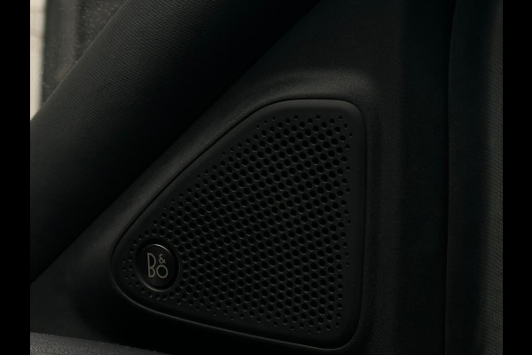 Ford Puma 1.0 ST-Line X Vignale, Automaat, Pano, Virtual Cockpit, Trekhaak, Camera, Leder, NAP